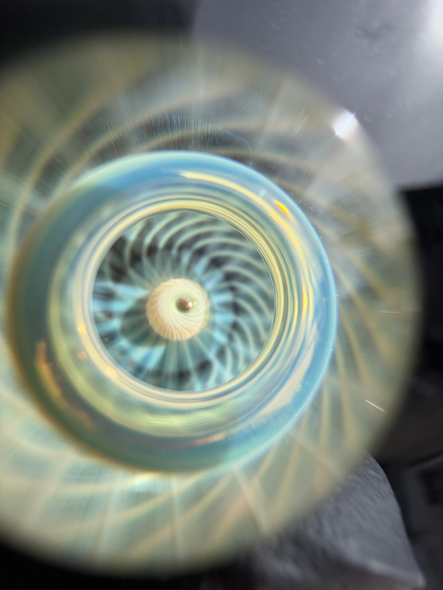 Beak Glass 25mm Air Trap & Fume Marble